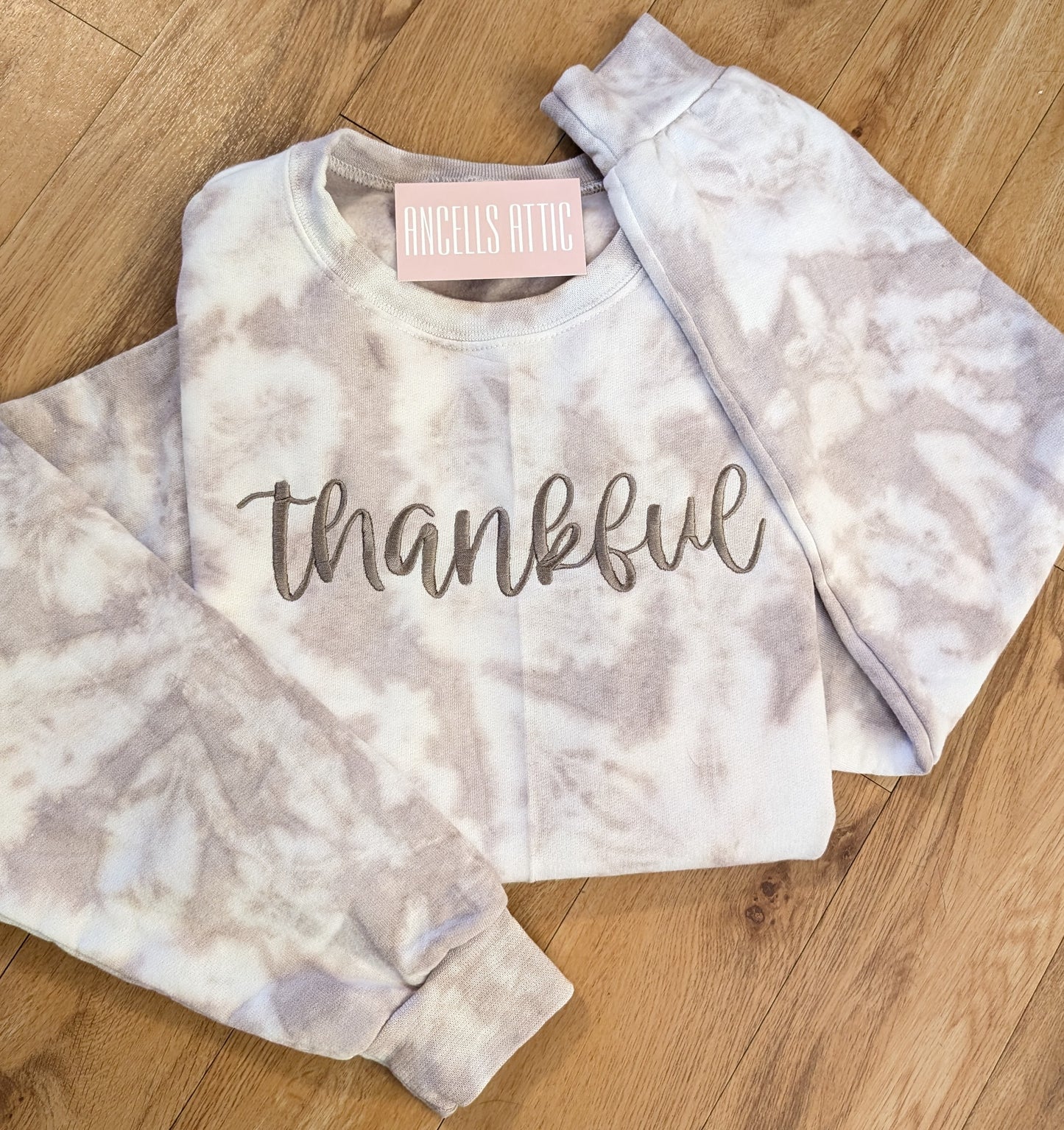 Thankful Embroidered Sweatshirt